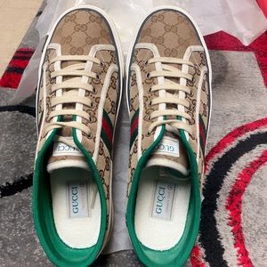 Gucci sneakers